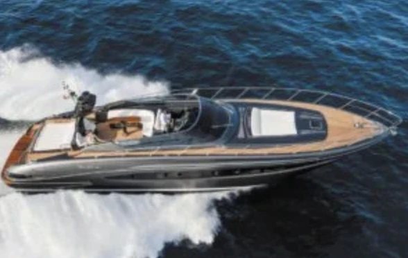 Rent a Régal Regal 27 Fasdeck Saint-Tropez