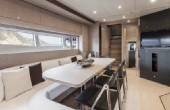 Motorboat rental in Saint-Tropez - Régal Regal 27 Fasdeck