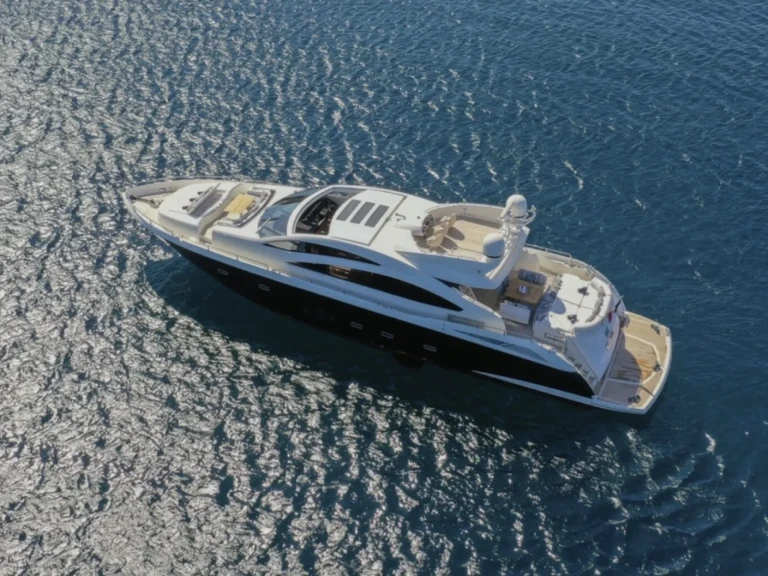 Bareboat Rental Luxury Yacht Azimut with a boat licence
