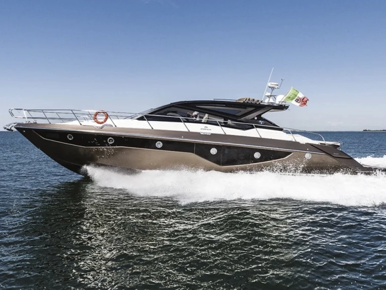 Rent a Cranchi Cranchi 60 ST Saint-Tropez
