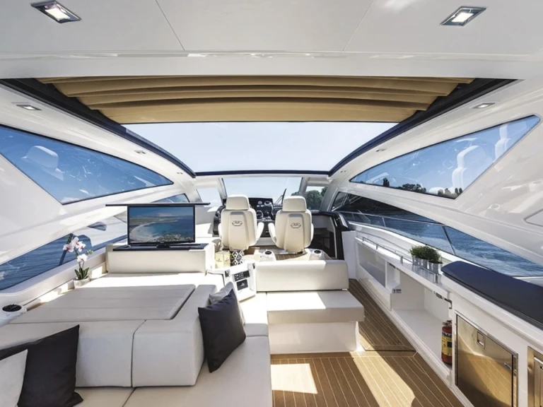 Yacht charter Saint-Tropez cheap Cranchi 60 ST