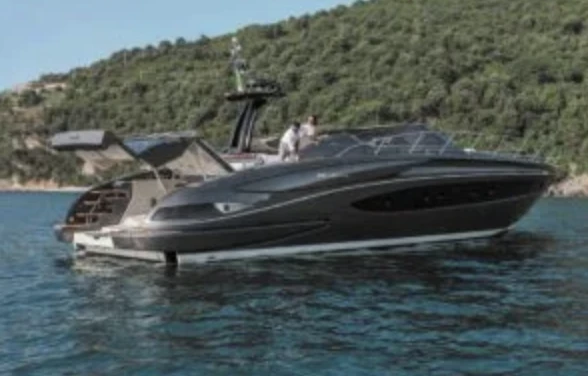 Luxury Yacht rental in Saint-Tropez - Riva Riva 68'