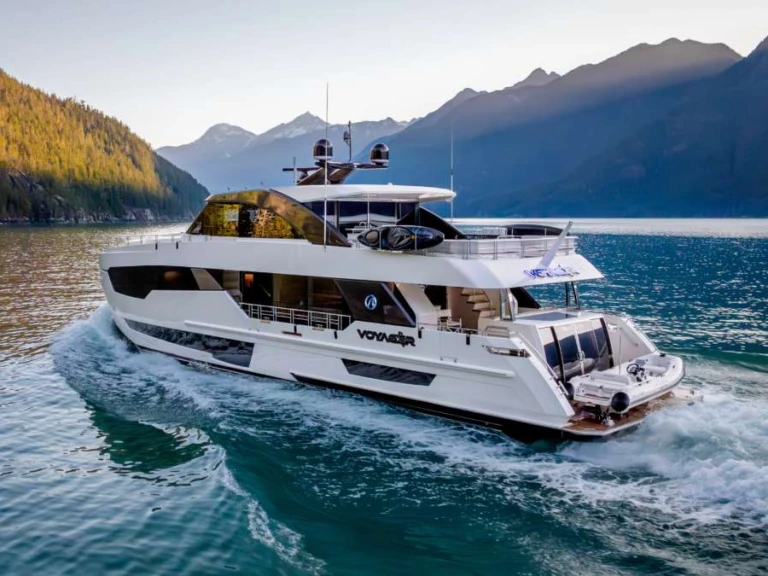 Luxury Yacht rental with or without captain Ocean alexander Seattle