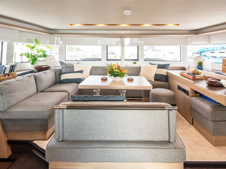 Luxury Yacht for rent U.S. Virgin Islands at the best price