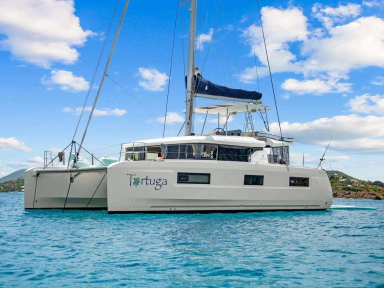 Luxury Yacht rental with or without captain Lagoon Saint Thomas Island