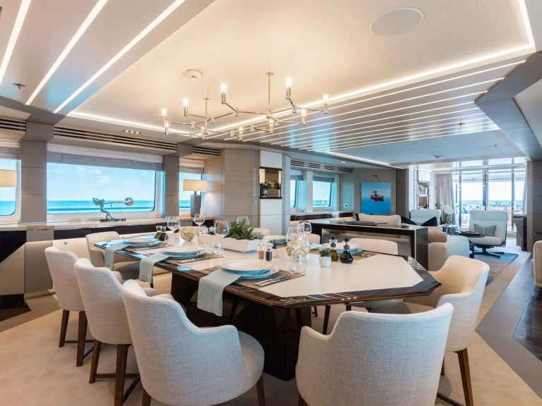 Heesen ODYSSEA in Cabo San Lucas on SamBoat