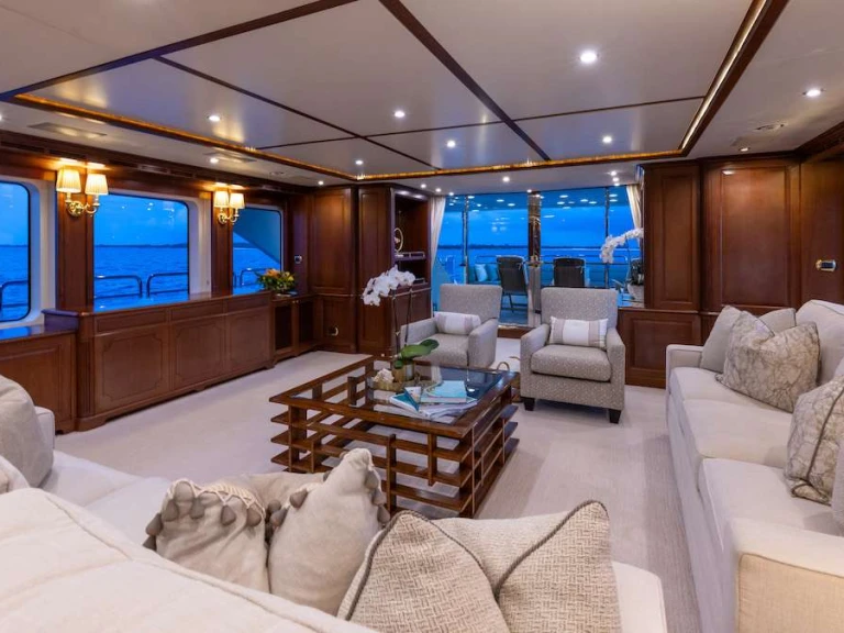 Luxury Yacht rental in Bahamas - Benetti NAMASTE