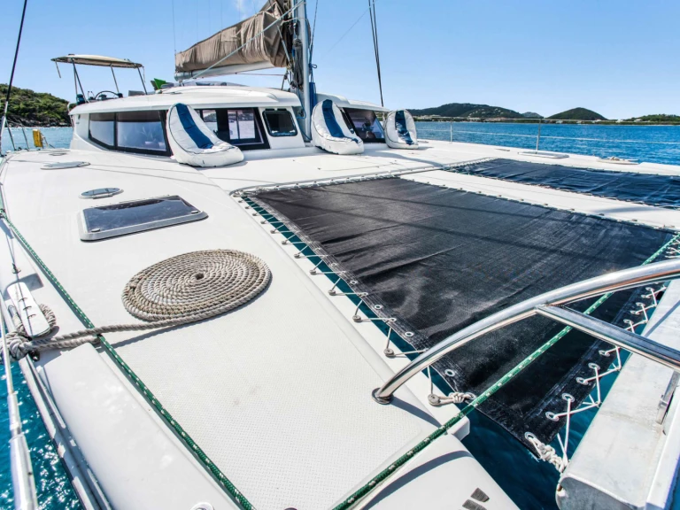 Boat rental Fountaine Pajot PERPETUAL BLUE in Saint Thomas Island on Samboat