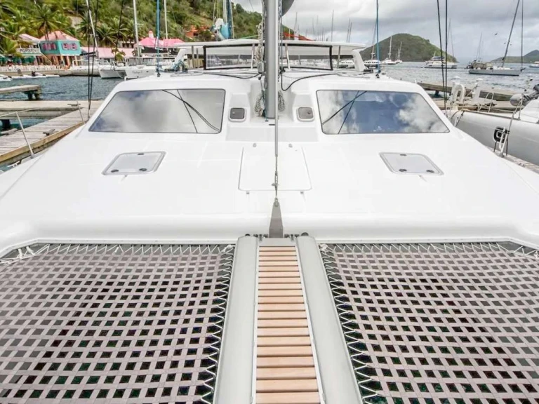 Luxury Yacht rental with or without captain Voyage Saint Thomas Island