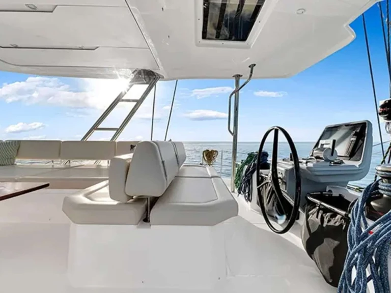 Boat rental Aquila OCEAN KITTY in Saint Thomas Island on Samboat