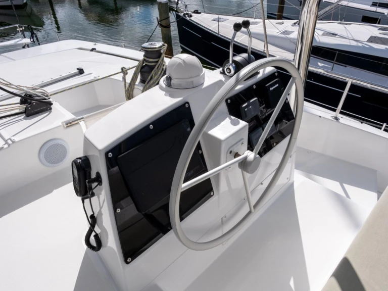 Boat rental Bali SEA SEÑORITA in Saint Thomas Island on Samboat