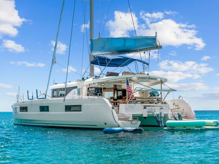 Boat rental Lagoon OCEANS 8 in Saint Thomas Island on Samboat