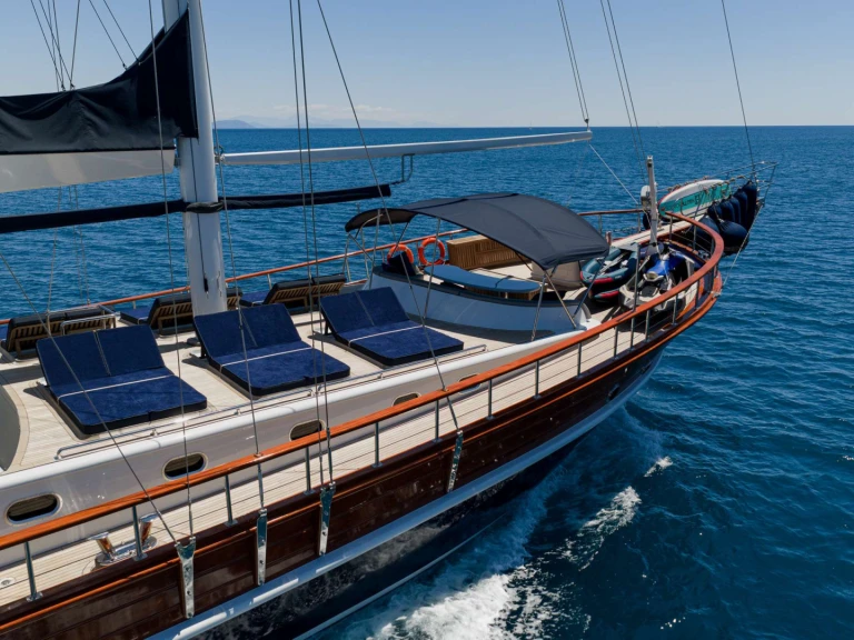Luxury Yacht for rent Turkey at the best price