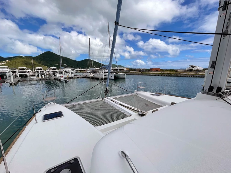 Catamaran rental in Parham Town - Lagoon Lagoon 450 F