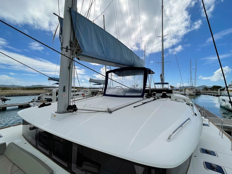 Boat rental Lagoon Lagoon 450 F in Parham Town on Samboat