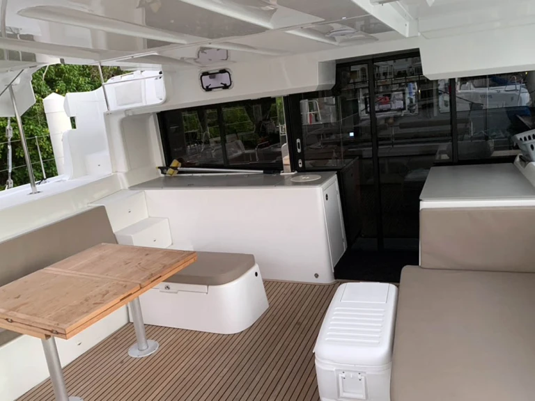 Catamaran for rent Parham Town at the best price