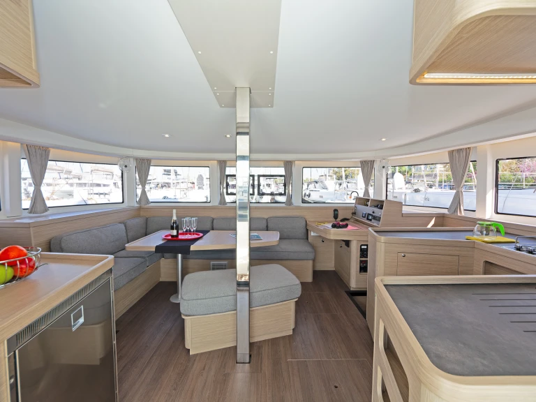 Yacht charter Paros (Island) cheap Lagoon 42