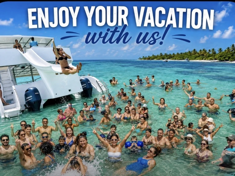 Bareboat Rental Catamaran Sea Ray with a boat licence