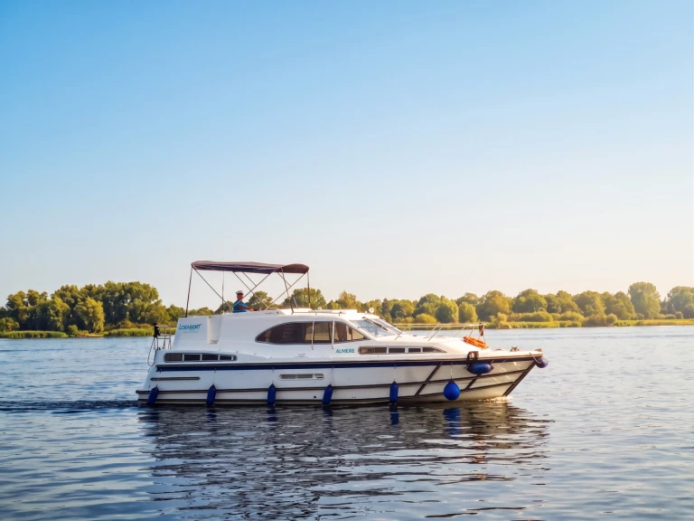 Yacht charter Nieuw-Loosdrecht cheap Europa E.500