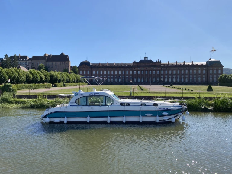 Boat rental Nicols Yacht Nicols Estivale Sixto Prestige C in Avignonet-Lauragais on Samboat
