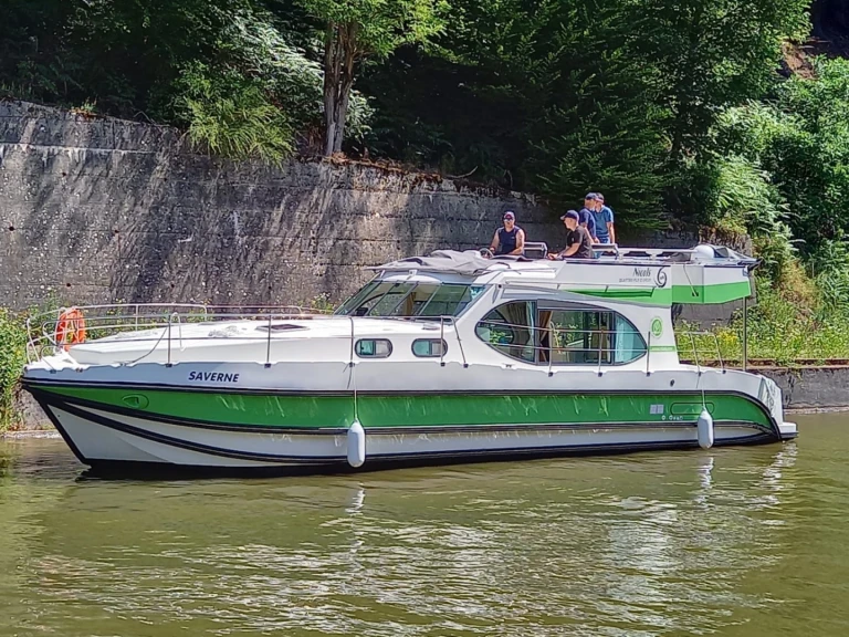 Motorboat rental in Saverne - Nicols Yacht Nicols Quattro Fly C Green