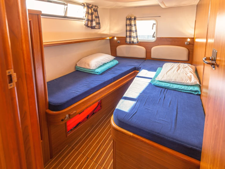 Motorboat rental with or without captain Pénichette Nieuw-Loosdrecht