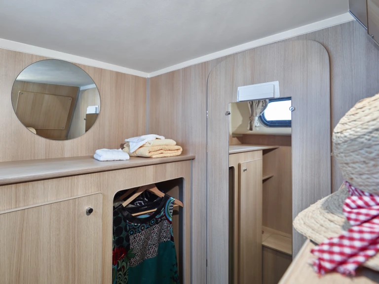Boat rental Nicols Yacht Nicols Estivale Sixto Prestige C in Avignonet-Lauragais on Samboat