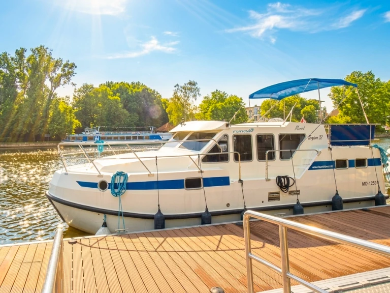 Motorboat rental with or without captain  Bernburg (Saale)