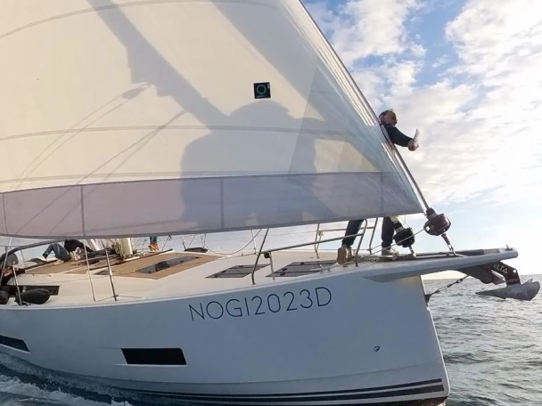 Rent a Hanse Hanse 460 - 4 cabine - 2 bagni - 10 posti letto Castiglioncello
