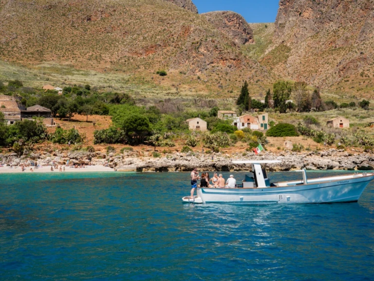 Yacht charter Castellammare del Golfo cheap Siciliano