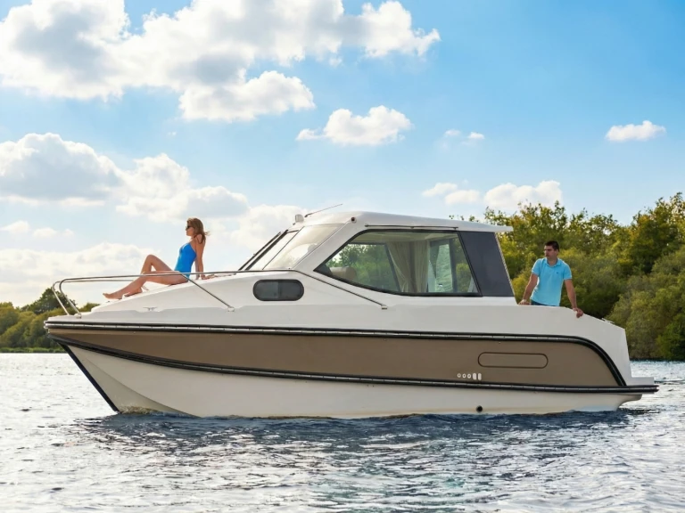 Motorboat rental with or without captain Nicols Yacht Bellegarde