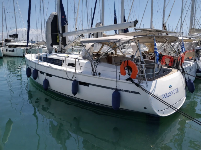 Sailboat for rent Gouvia at the best price
