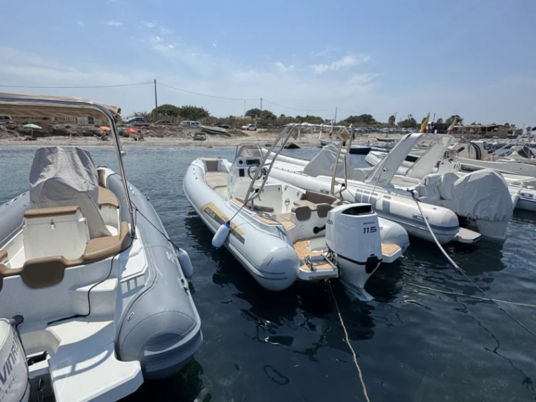 RIB rental in Villaggio San Teodoro - Nautilus GT SixFive