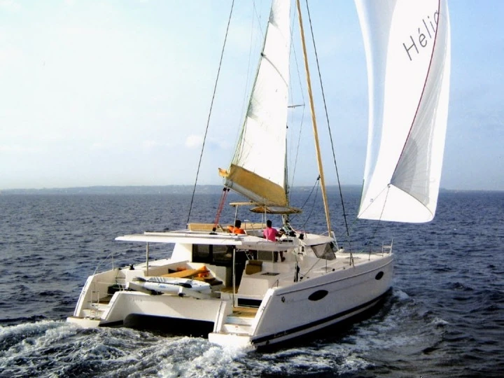 Catamaran rental with or without captain Fountaine Pajot Santa Pola