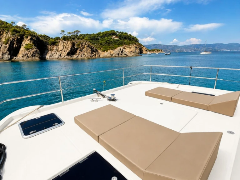 Fountaine Pajot Fountaine Pajot MY 37 charter bareboat or captained in  Cogolin