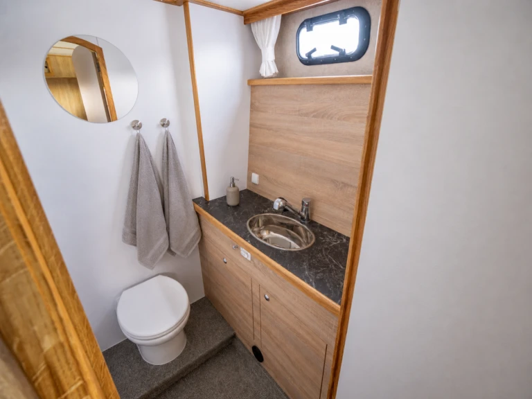 Boat rental Vacance 1300 in Waren (Müritz) on Samboat