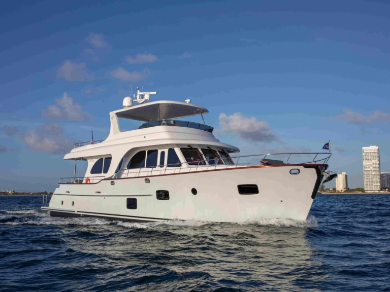 Luxury Yacht for rent Abaco at the best price