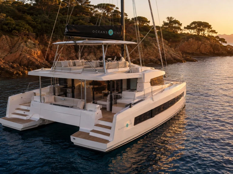 Luxury Yacht rental in Frenchman's Cay - Bali Oceans One