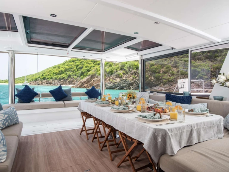 Bareboat Rental Luxury Yacht Bali with a boat licence
