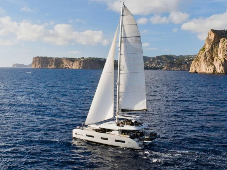 Boat rental Lagoon TRIWING CARIDA - Caribbean in Road Town on Samboat
