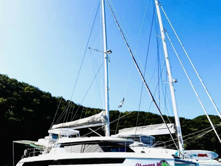 Bareboat Rental Luxury Yacht Leopard with a boat licence