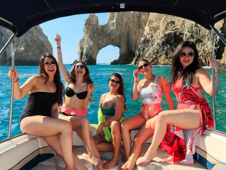 Motorboat rental in Cabo San Lucas - Custom Made custom