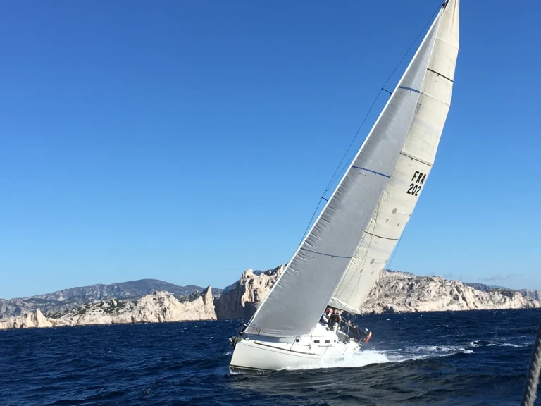 Composites J120 (2020) Composites J120 (2020) in Nice on SamBoat