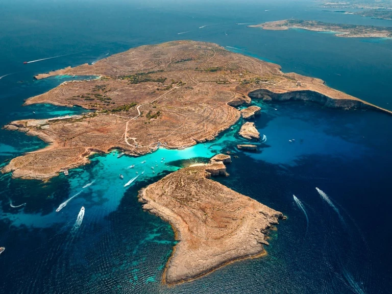 Motorboat for rent Gozo at the best price
