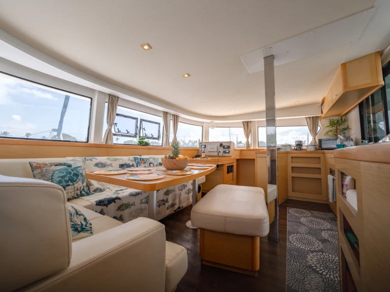 Lagoon Lagoon 42 charter bareboat or captained in  Calliaqua