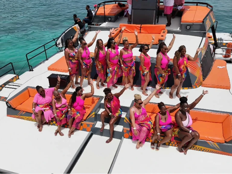 Boat rental Custom Made custom in La Romana on Samboat