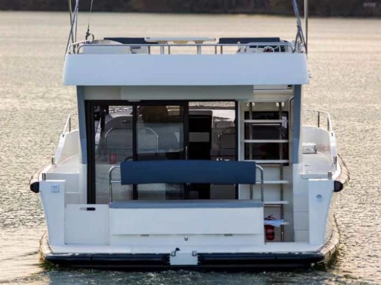 Rent a Le Boat Horizon 1 Decize