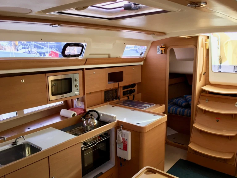 Dufour Dufour 380 Grand Large charter bareboat or captained in  Hamble-le-Rice