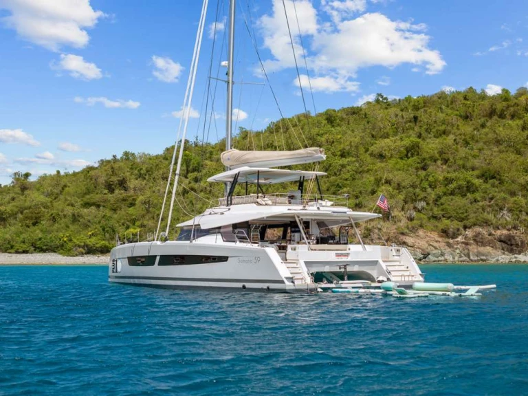 Luxury Yacht for rent Saint Thomas Island at the best price