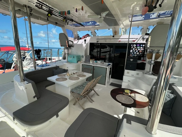 Luxury Yacht rental in British Virgin Islands (BVI) - Royal Cape RUMAWAY